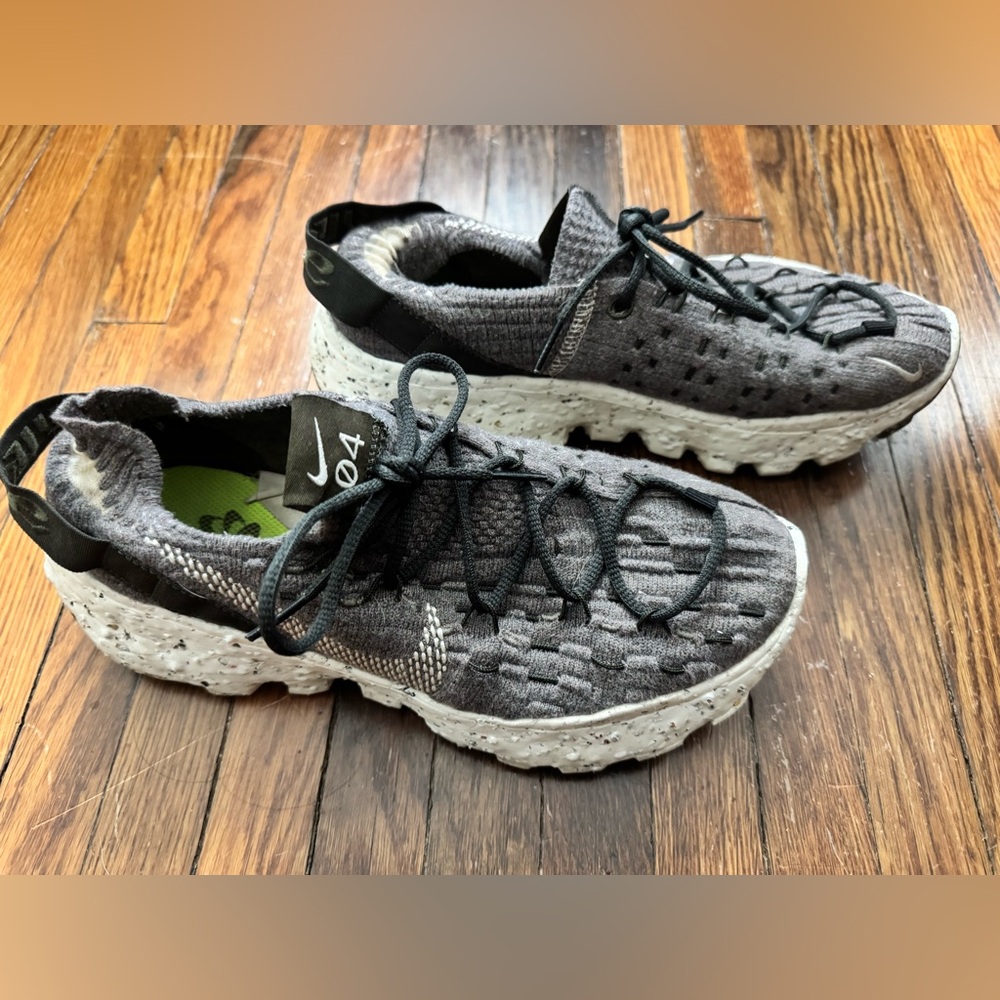 Nike Space Hippie 04